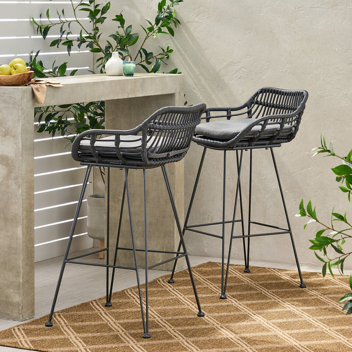 Outdoor Rattan Bar Chair With Metal Legs