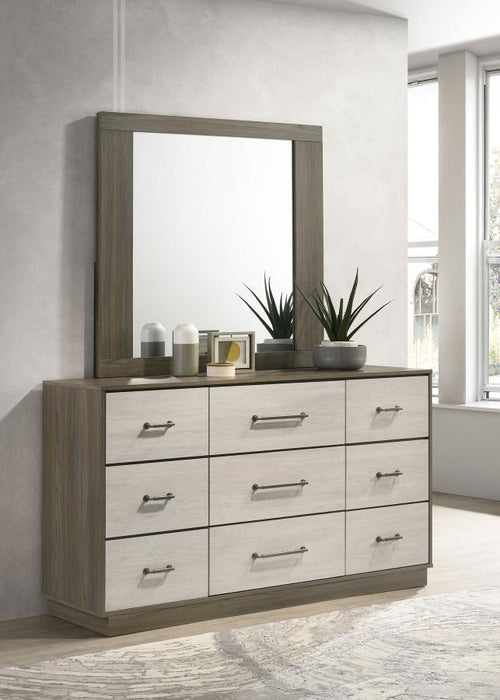 Fenwick - 9-Drawer Dresser
