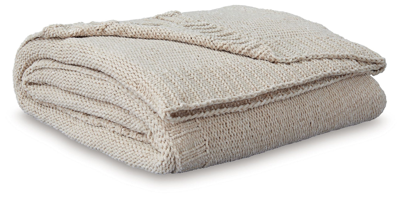 Home Accents > Throw Blankets