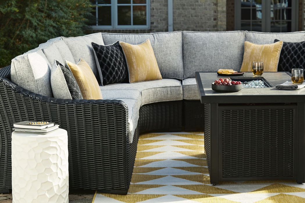 Beachcroft - 3-Piece Outdoor Sectional - Black