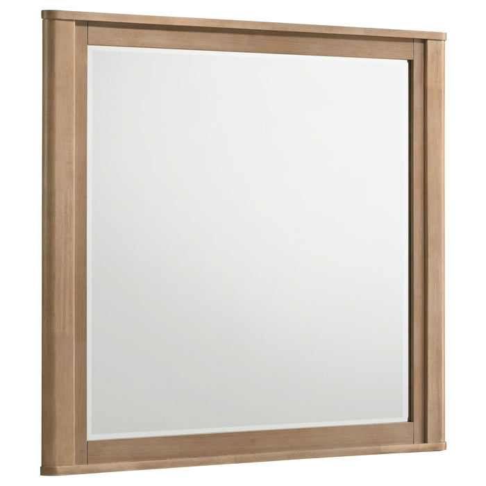 Leanne 4-piece Queen Bedroom Set Light Oak
