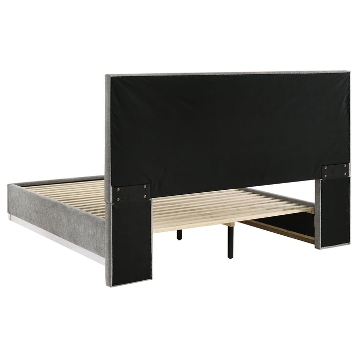 E KING BED
